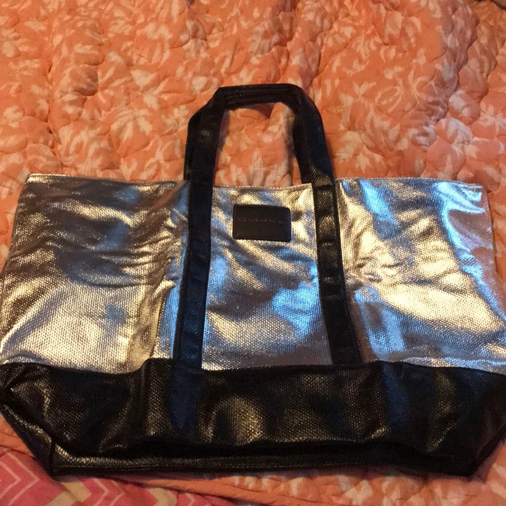 New never used vs tote bag